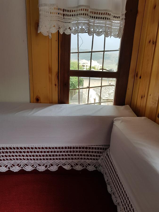 Eva Guesthouse Gjirokaster Ngoại thất bức ảnh