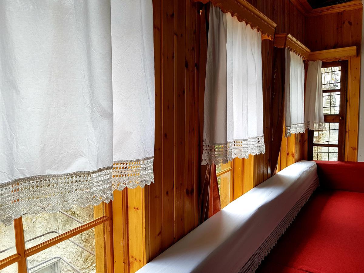 Eva Guesthouse Gjirokaster Ngoại thất bức ảnh