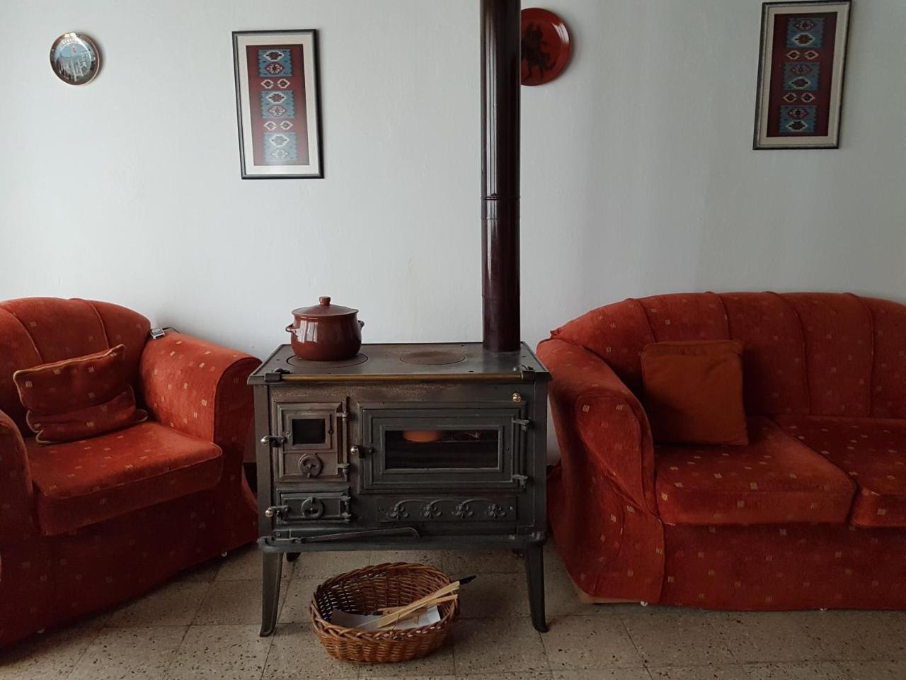 Eva Guesthouse Gjirokaster Ngoại thất bức ảnh